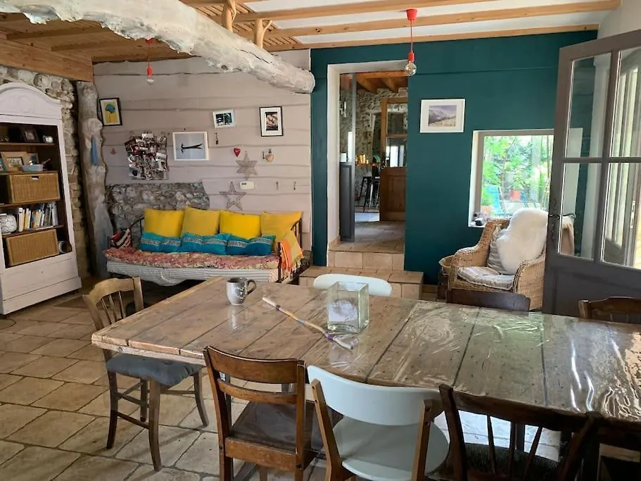 Ferienhaus Notre Maison De Famille, La Maison De Shaoni Saint-Romans